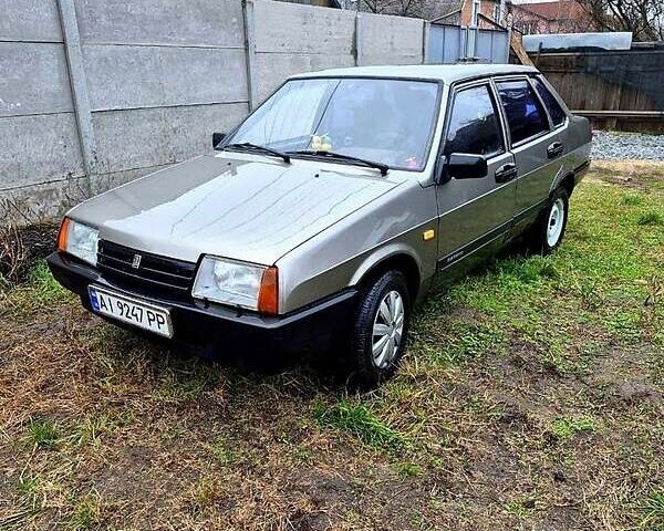 Зеленый ВАЗ 21099, объемом двигателя 1.5 л и пробегом 100 тыс. км за 1100 $, фото 3 на Automoto.ua