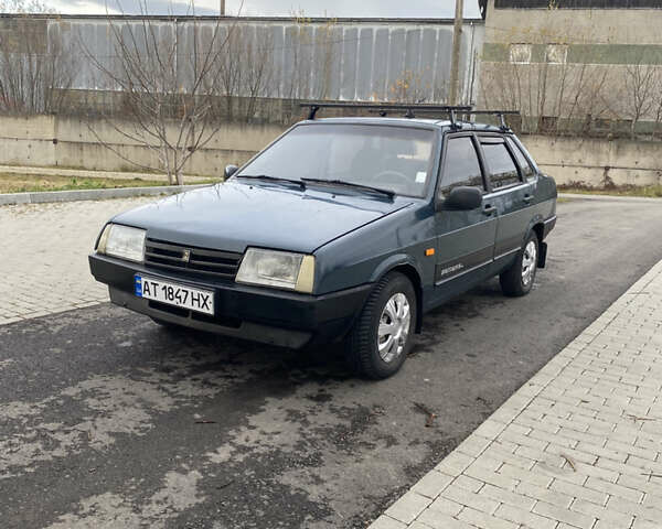 Зеленый ВАЗ 21099, объемом двигателя 1.5 л и пробегом 150 тыс. км за 1550 $, фото 2 на Automoto.ua