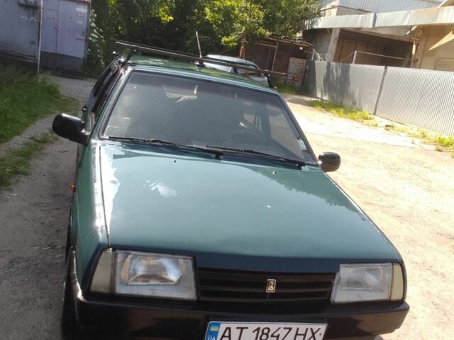 Зеленый ВАЗ 21099, объемом двигателя 1.5 л и пробегом 1000 тыс. км за 1100 $, фото 1 на Automoto.ua