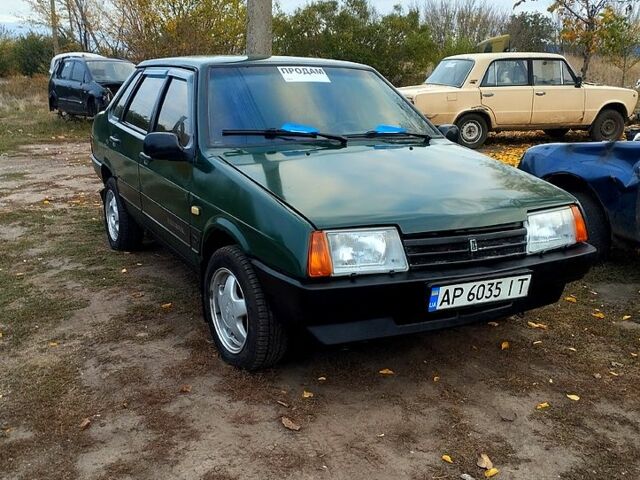 Зеленый ВАЗ 21099, объемом двигателя 1.5 л и пробегом 250 тыс. км за 670 $, фото 3 на Automoto.ua
