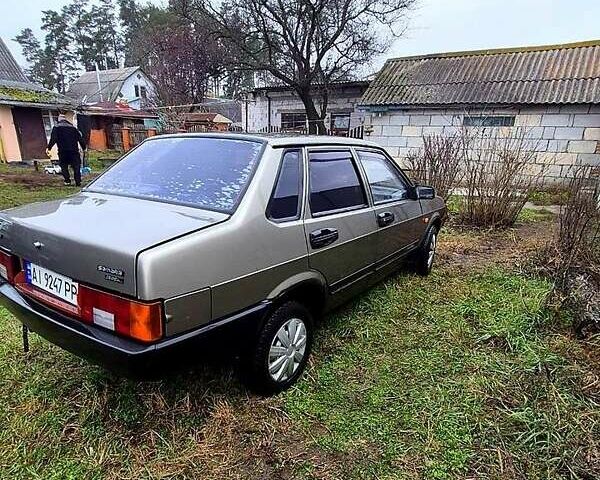 Зеленый ВАЗ 21099, объемом двигателя 1.5 л и пробегом 100 тыс. км за 1100 $, фото 2 на Automoto.ua