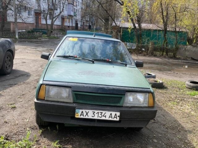 Зеленый ВАЗ 21099, объемом двигателя 1.5 л и пробегом 110 тыс. км за 700 $, фото 1 на Automoto.ua