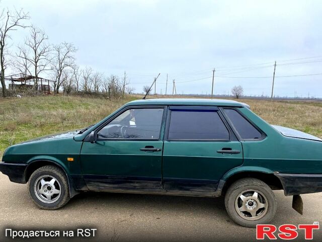 Зеленый ВАЗ 21099, объемом двигателя 15 л и пробегом 150 тыс. км за 1250 $, фото 2 на Automoto.ua