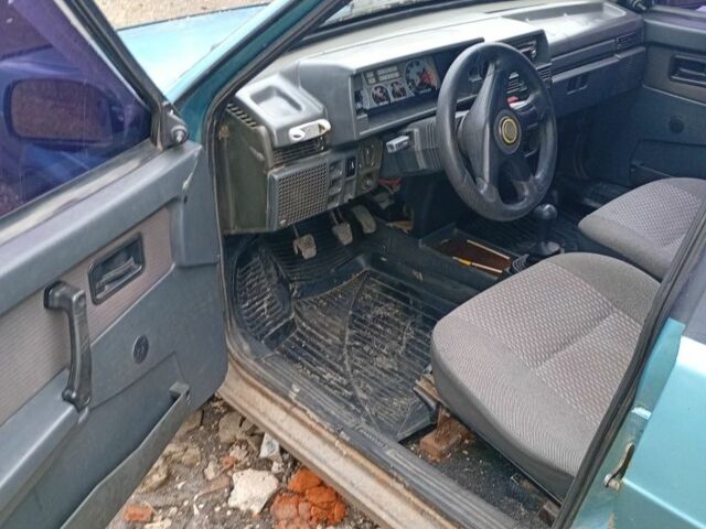 Зеленый ВАЗ 21099, объемом двигателя 0 л и пробегом 1000 тыс. км за 650 $, фото 5 на Automoto.ua