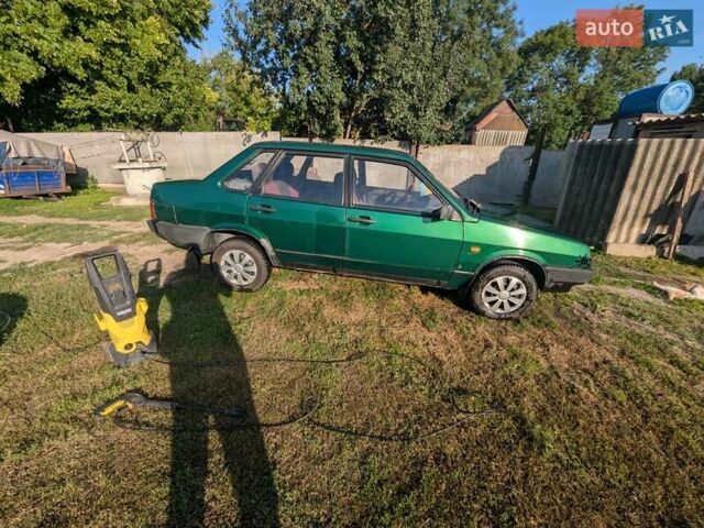 Зеленый ВАЗ 21099, объемом двигателя 1.5 л и пробегом 456 тыс. км за 1950 $, фото 7 на Automoto.ua