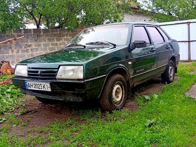 Зеленый ВАЗ 21099, объемом двигателя 1.5 л и пробегом 350 тыс. км за 1100 $, фото 6 на Automoto.ua