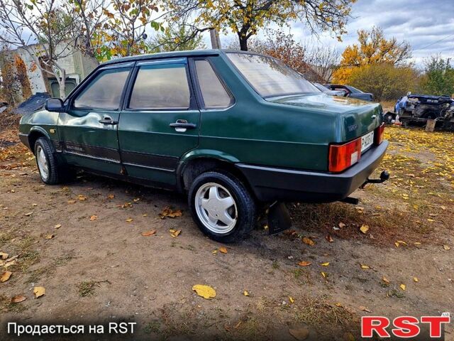 Зеленый ВАЗ 21099, объемом двигателя 1.5 л и пробегом 250 тыс. км за 670 $, фото 2 на Automoto.ua