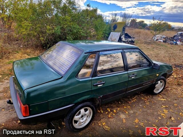Зеленый ВАЗ 21099, объемом двигателя 1.5 л и пробегом 250 тыс. км за 670 $, фото 4 на Automoto.ua