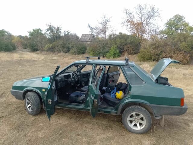 Зеленый ВАЗ 21099, объемом двигателя 0 л и пробегом 1 тыс. км за 2200 $, фото 2 на Automoto.ua