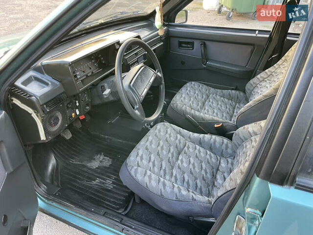 Зелений ВАЗ 21099, об'ємом двигуна 1.6 л та пробігом 45 тис. км за 1750 $, фото 18 на Automoto.ua
