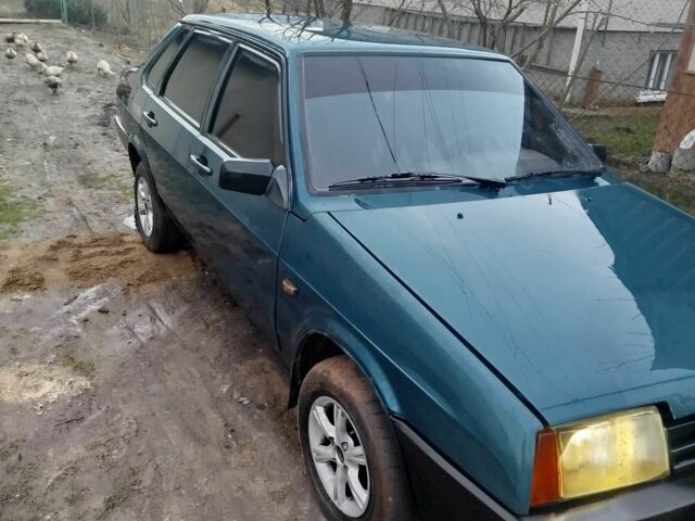 Зеленый ВАЗ 21099, объемом двигателя 1.5 л и пробегом 280 тыс. км за 600 $, фото 1 на Automoto.ua