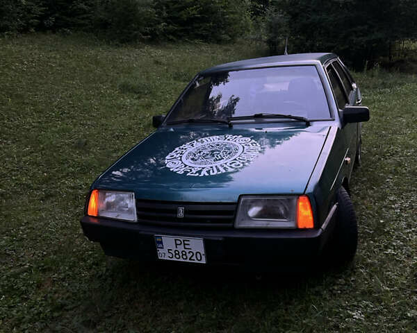 Зеленый ВАЗ 21099, объемом двигателя 1.5 л и пробегом 159 тыс. км за 1150 $, фото 3 на Automoto.ua