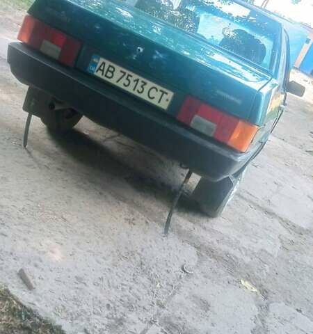 Зеленый ВАЗ 21099, объемом двигателя 1.5 л и пробегом 260 тыс. км за 1750 $, фото 3 на Automoto.ua