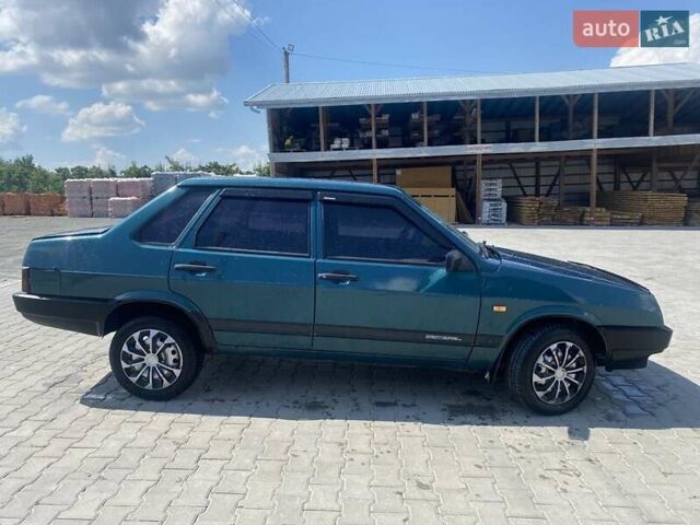 Зеленый ВАЗ 21099, объемом двигателя 1.5 л и пробегом 300 тыс. км за 1650 $, фото 3 на Automoto.ua