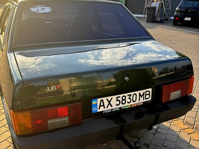 Зеленый ВАЗ 21099, объемом двигателя 1.5 л и пробегом 352 тыс. км за 2000 $, фото 3 на Automoto.ua