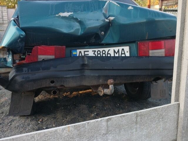 Зеленый ВАЗ 21099, объемом двигателя 1.5 л и пробегом 350 тыс. км за 832 $, фото 2 на Automoto.ua