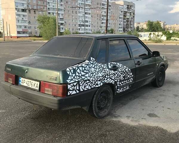Зеленый ВАЗ 21099, объемом двигателя 1.5 л и пробегом 888 тыс. км за 1100 $, фото 4 на Automoto.ua
