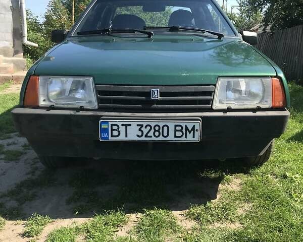 Зеленый ВАЗ 21099, объемом двигателя 1.5 л и пробегом 322 тыс. км за 1500 $, фото 1 на Automoto.ua