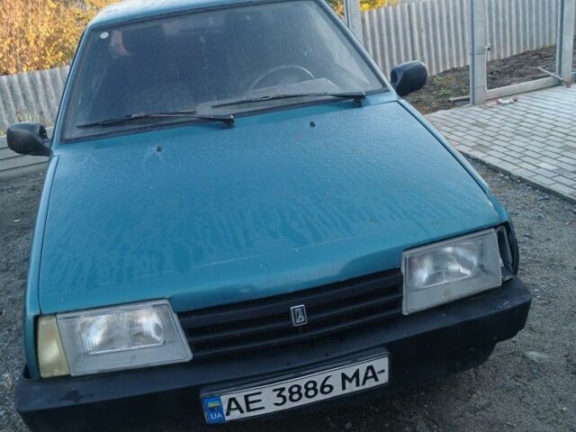 Зеленый ВАЗ 21099, объемом двигателя 1.5 л и пробегом 350 тыс. км за 832 $, фото 4 на Automoto.ua