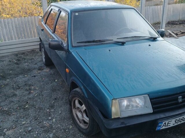 Зеленый ВАЗ 21099, объемом двигателя 1.5 л и пробегом 350 тыс. км за 832 $, фото 3 на Automoto.ua