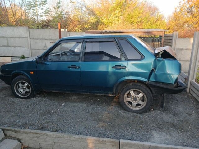 Зеленый ВАЗ 21099, объемом двигателя 1.5 л и пробегом 350 тыс. км за 832 $, фото 5 на Automoto.ua