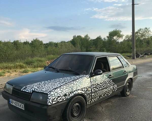 Зеленый ВАЗ 21099, объемом двигателя 1.5 л и пробегом 888 тыс. км за 1100 $, фото 3 на Automoto.ua