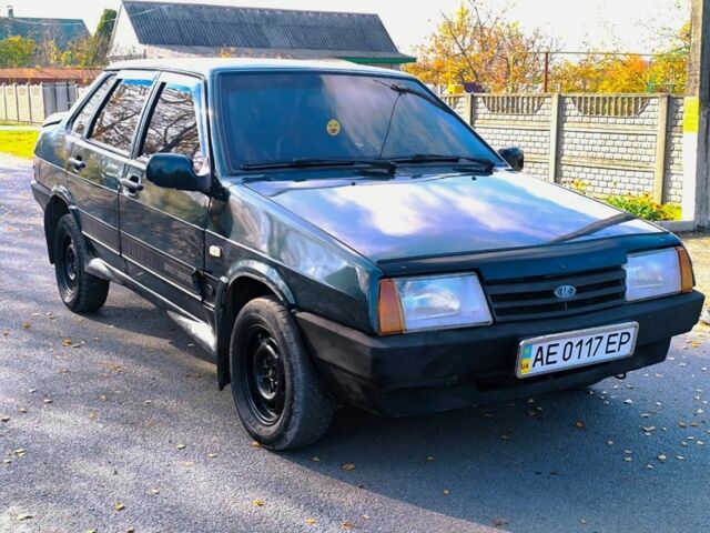 Зеленый ВАЗ 21099, объемом двигателя 1.5 л и пробегом 200 тыс. км за 950 $, фото 1 на Automoto.ua
