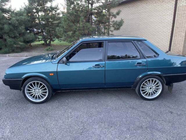 Зеленый ВАЗ 21099, объемом двигателя 1.5 л и пробегом 70 тыс. км за 3100 $, фото 2 на Automoto.ua