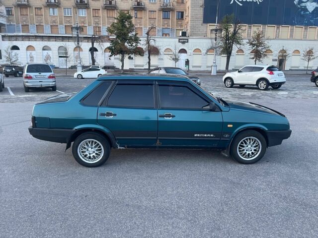 Зелений ВАЗ 21099, об'ємом двигуна 1.5 л та пробігом 3 тис. км за 2000 $, фото 3 на Automoto.ua