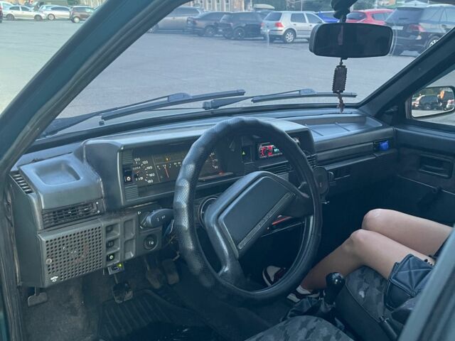 Зелений ВАЗ 21099, об'ємом двигуна 1.5 л та пробігом 3 тис. км за 2000 $, фото 6 на Automoto.ua