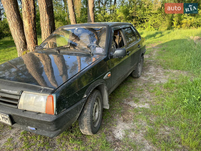 Зеленый ВАЗ 21099, объемом двигателя 1.5 л и пробегом 220 тыс. км за 1100 $, фото 2 на Automoto.ua