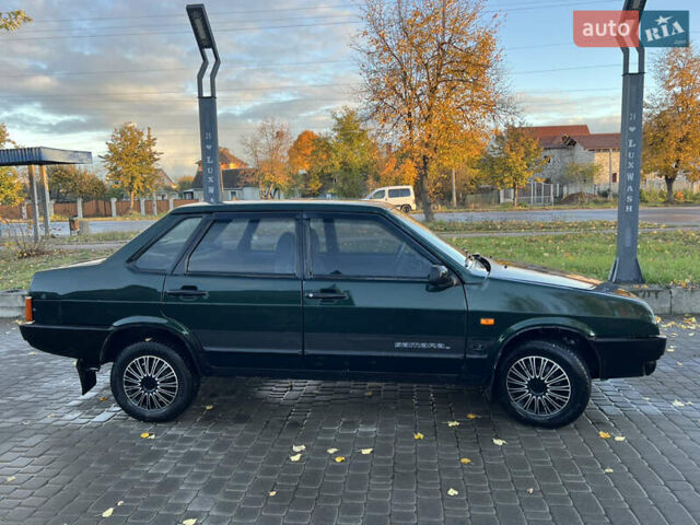 Зеленый ВАЗ 21099, объемом двигателя 1.5 л и пробегом 300 тыс. км за 1650 $, фото 3 на Automoto.ua
