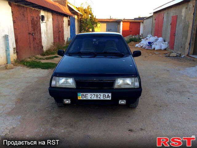 Зеленый ВАЗ 21099, объемом двигателя 1.5 л и пробегом 310 тыс. км за 2500 $, фото 8 на Automoto.ua