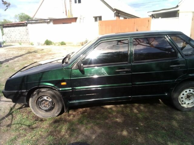 Зеленый ВАЗ 21099, объемом двигателя 1.5 л и пробегом 200 тыс. км за 1500 $, фото 1 на Automoto.ua