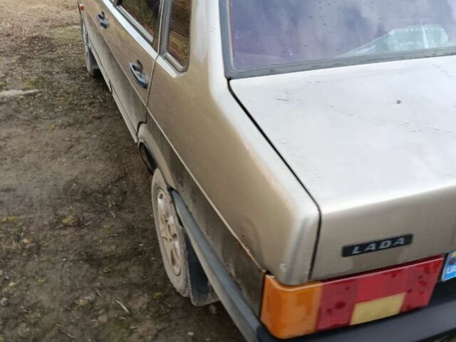 Зеленый ВАЗ 21099, объемом двигателя 1.5 л и пробегом 399 тыс. км за 470 $, фото 4 на Automoto.ua