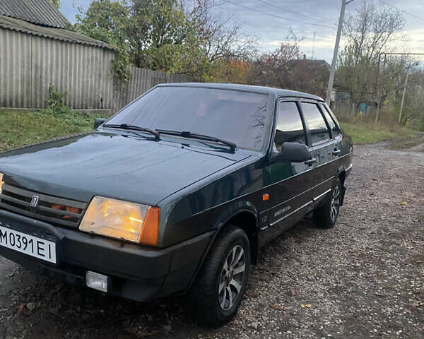 Зеленый ВАЗ 21099, объемом двигателя 1.5 л и пробегом 177 тыс. км за 1900 $, фото 1 на Automoto.ua