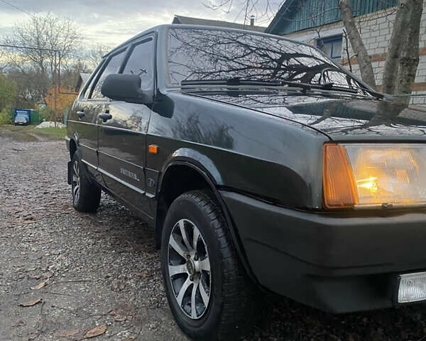 Зеленый ВАЗ 21099, объемом двигателя 1.5 л и пробегом 177 тыс. км за 1900 $, фото 5 на Automoto.ua