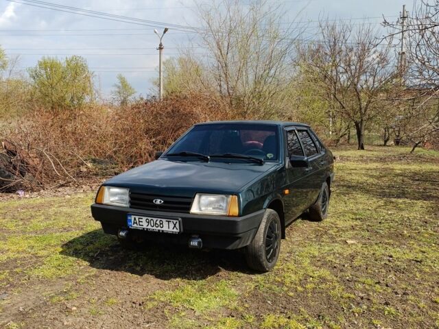 Зеленый ВАЗ 21099, объемом двигателя 1.5 л и пробегом 204 тыс. км за 1650 $, фото 2 на Automoto.ua