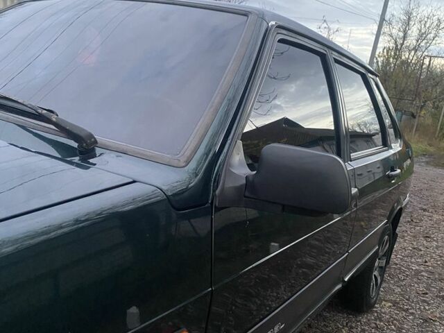 Зеленый ВАЗ 21099, объемом двигателя 1.5 л и пробегом 177 тыс. км за 1900 $, фото 1 на Automoto.ua