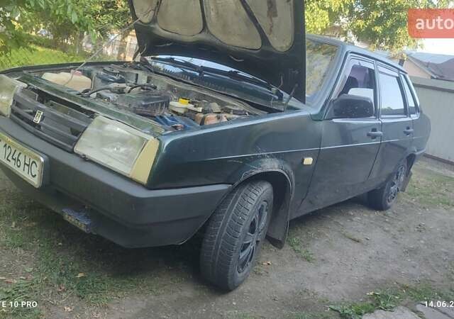 Зелений ВАЗ 21099, об'ємом двигуна 1.5 л та пробігом 201 тис. км за 900 $, фото 2 на Automoto.ua