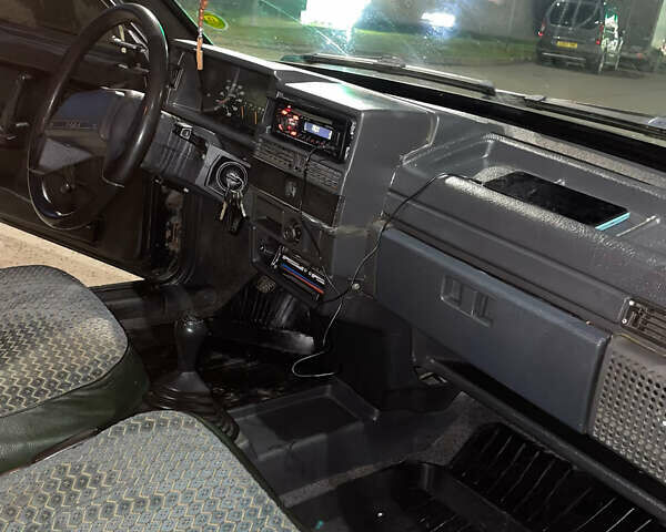 Зелений ВАЗ 21099, об'ємом двигуна 1.5 л та пробігом 180 тис. км за 1300 $, фото 5 на Automoto.ua