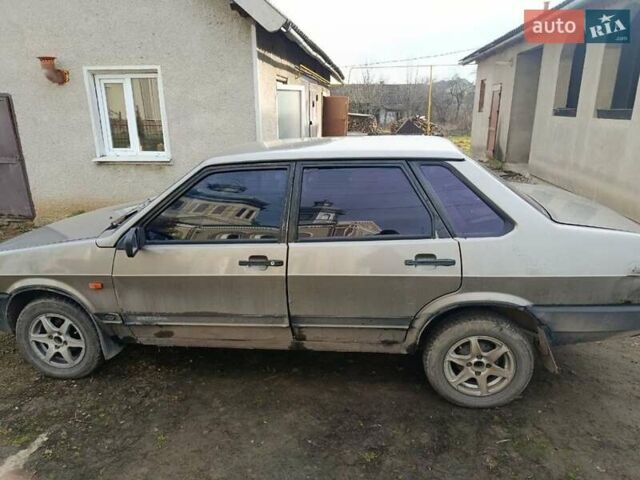 Зеленый ВАЗ 21099, объемом двигателя 1.5 л и пробегом 399 тыс. км за 470 $, фото 5 на Automoto.ua