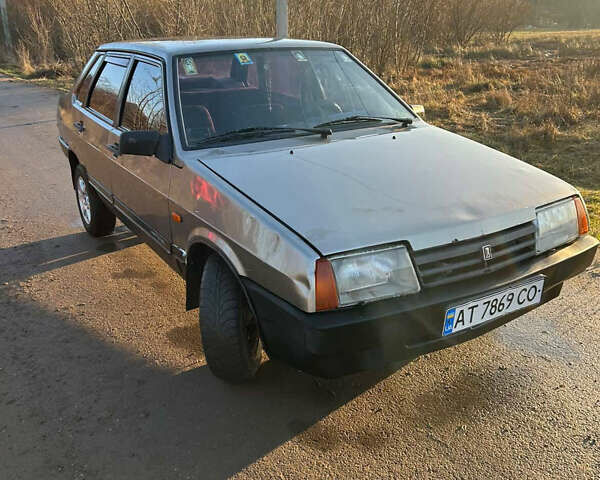 Зеленый ВАЗ 21099, объемом двигателя 1.5 л и пробегом 250 тыс. км за 1100 $, фото 5 на Automoto.ua