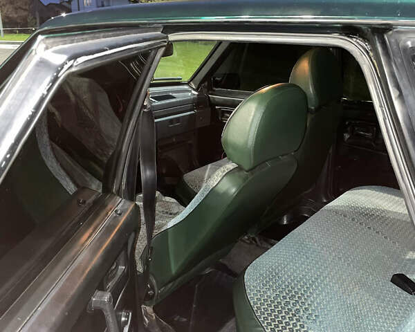 Зелений ВАЗ 21099, об'ємом двигуна 1.5 л та пробігом 180 тис. км за 1300 $, фото 3 на Automoto.ua
