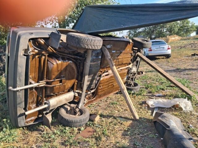 Зеленый ВАЗ 21099, объемом двигателя 1.5 л и пробегом 100 тыс. км за 1550 $, фото 1 на Automoto.ua