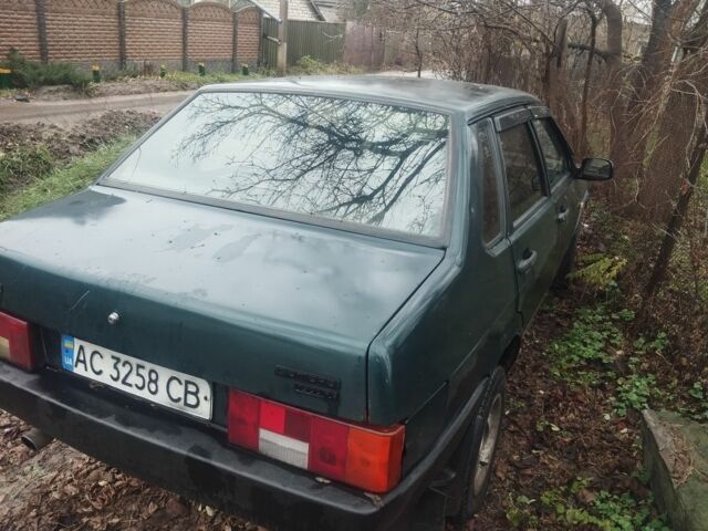 Зеленый ВАЗ 21099, объемом двигателя 1.5 л и пробегом 300 тыс. км за 750 $, фото 2 на Automoto.ua