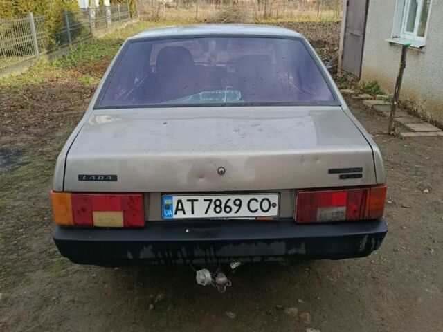 Зеленый ВАЗ 21099, объемом двигателя 1.5 л и пробегом 399 тыс. км за 470 $, фото 5 на Automoto.ua