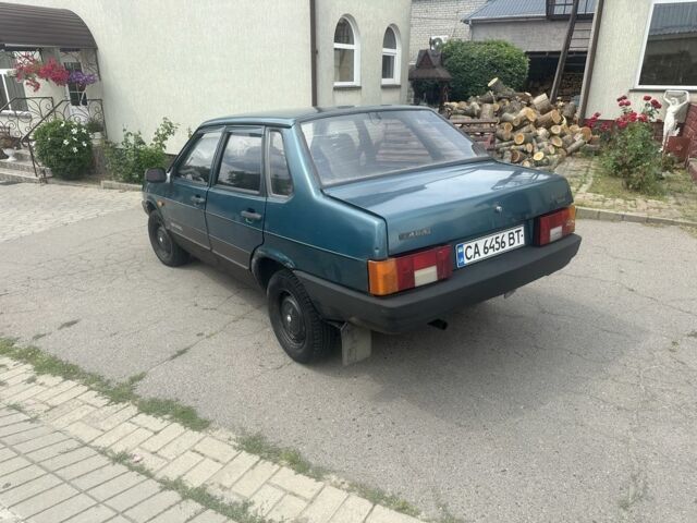 Зеленый ВАЗ 21099, объемом двигателя 1.5 л и пробегом 180 тыс. км за 850 $, фото 3 на Automoto.ua