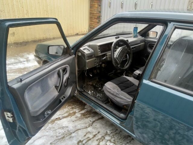 Зелений ВАЗ 21099, об'ємом двигуна 0 л та пробігом 550 тис. км за 1200 $, фото 3 на Automoto.ua