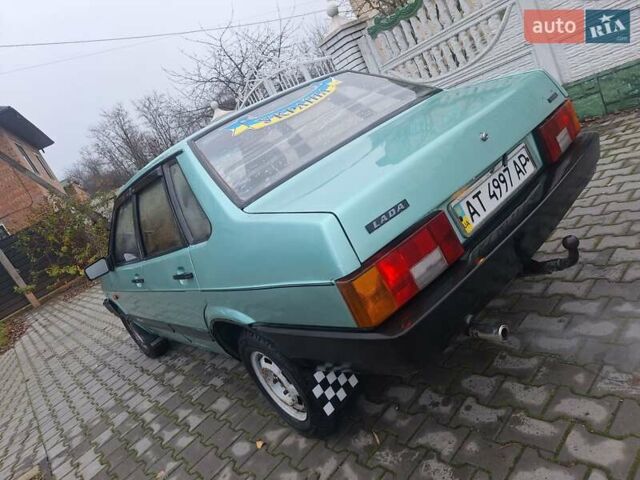 Зеленый ВАЗ 21099, объемом двигателя 1.5 л и пробегом 313 тыс. км за 850 $, фото 3 на Automoto.ua